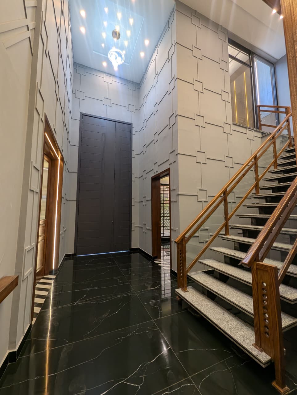 Ultra Modern House For Sale - Image 4