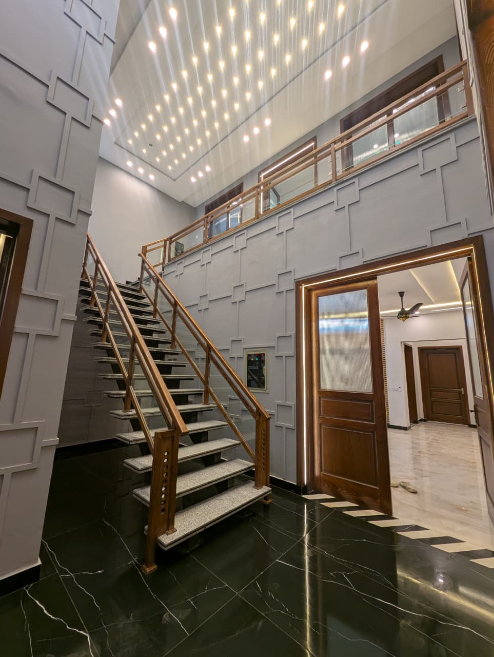 Ultra Modern House For Sale - Image 6